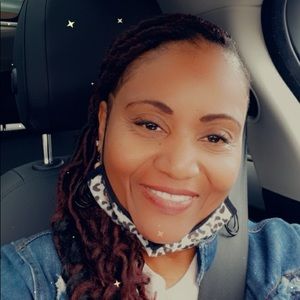 Meet your Posher, Brenda